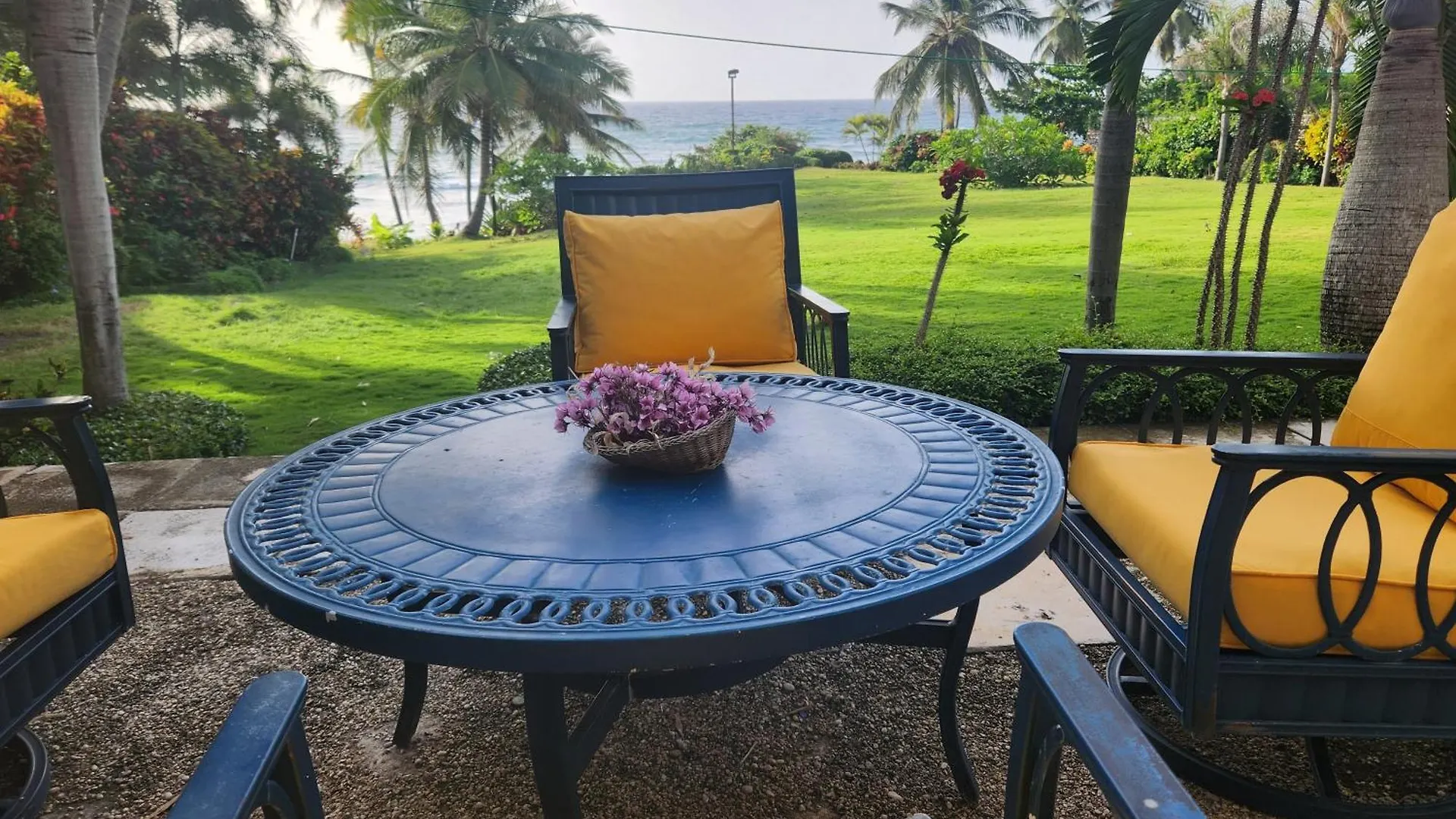 Villa Tesoros Del Mar - Luxury Beachfront Villa With Natural Pool, Jacuzzi, Mountain Views, Yoga, Bbq, Wi-Fi, Pet & Family Friendly, Barahona Adventures Dominikánská republika