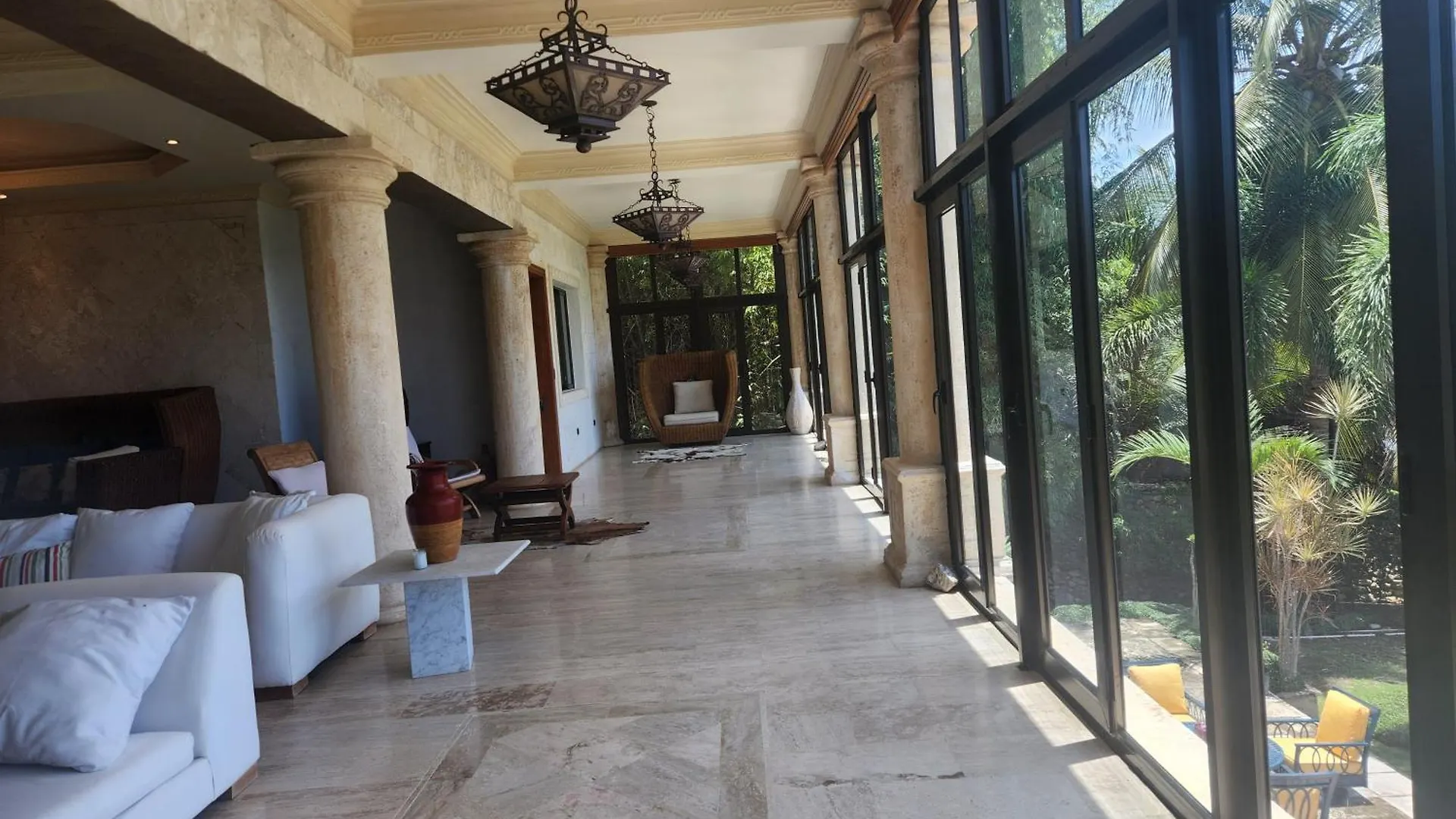 Villa Tesoros Del Mar - Luxury Beachfront Villa With Natural Pool, Jacuzzi, Mountain Views, Yoga, Bbq, Wi-Fi, Pet & Family Friendly, Barahona Adventures ドミニカ共和国