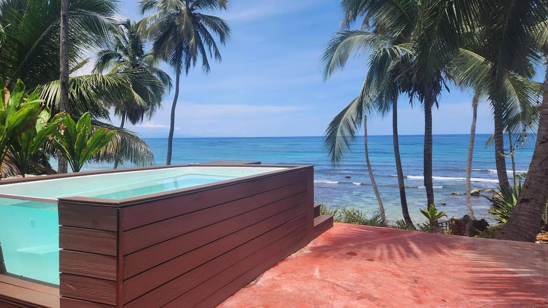 Villa Tesoros Del Mar - Luxury Beachfront Villa With Natural Pool, Jacuzzi, Mountain Views, Yoga, Bbq, Wi-Fi, Pet & Family Friendly, Barahona Adventures
